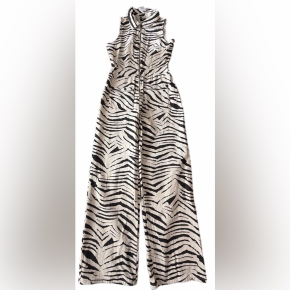 Nasty Gal Zebra Print Sleeveless Jumpsuit size 4 NWT - Picture 3 of 15